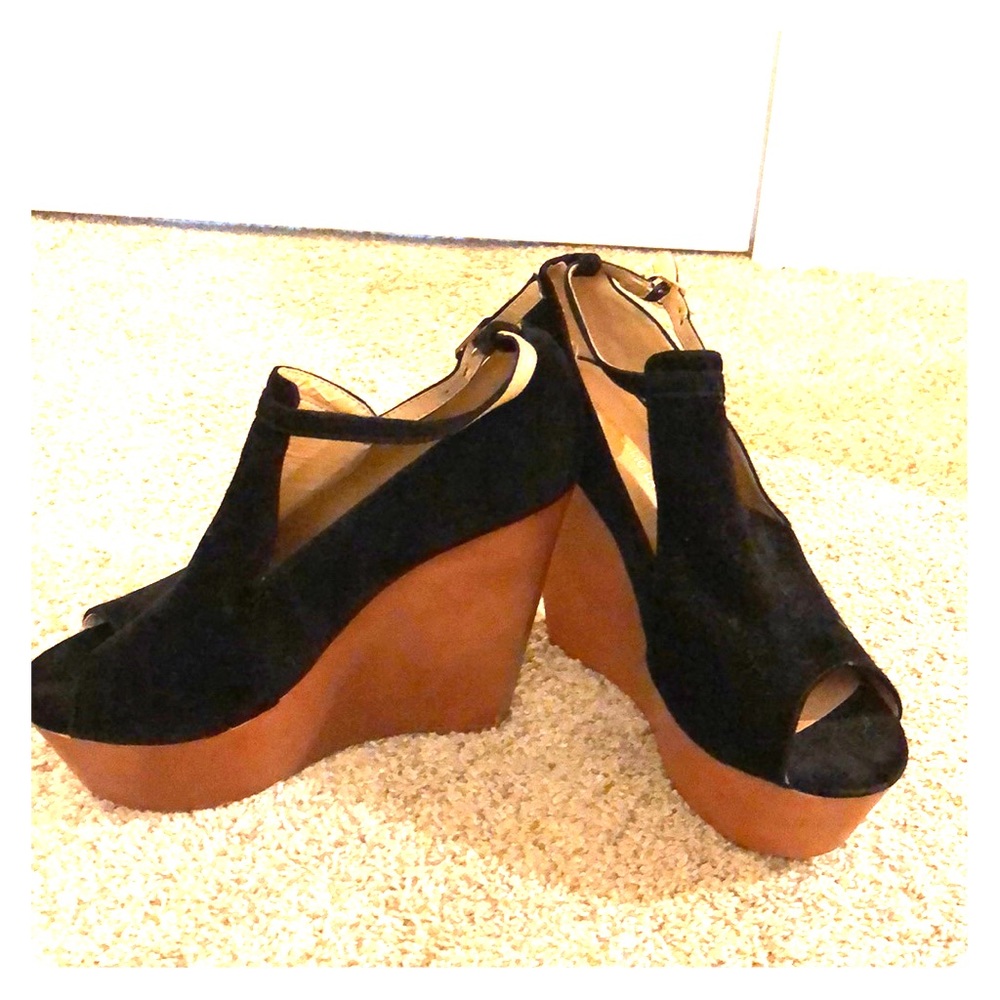Wedge heels